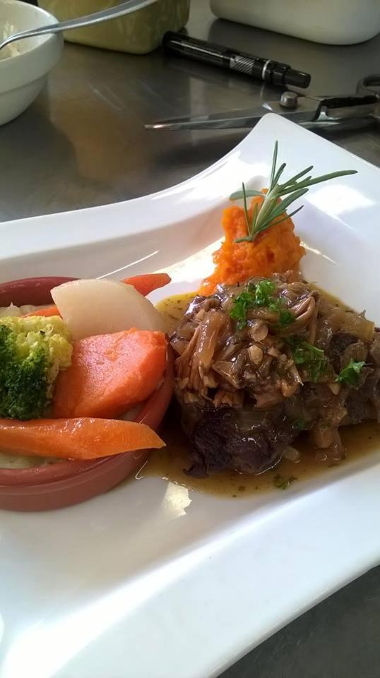 Hotel Restaurant Henry Puy-lʼÉvêque エクステリア 写真